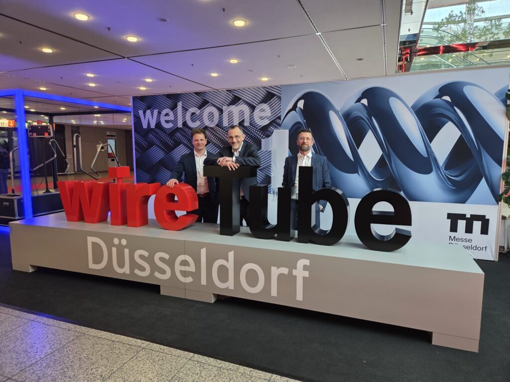 esposizione wire tube di Dusseldorf