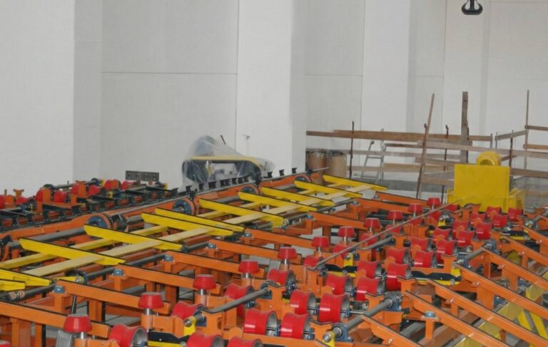 sistema di movimentazione per tubi automatizzato