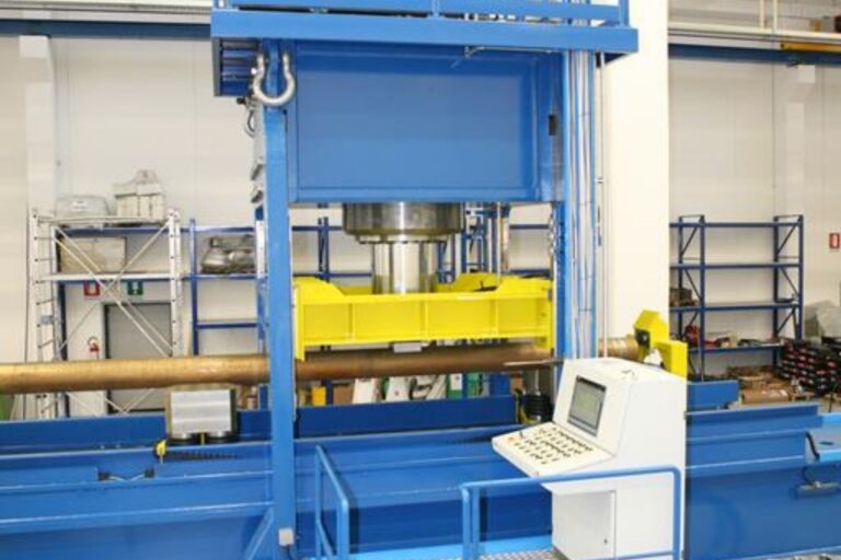 Mandrel work shop ad alta precisione